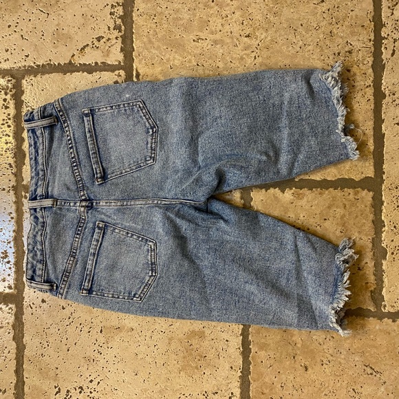 Wild & Fable high waisted destroyed shorts size 2 - Picture 2 of 2